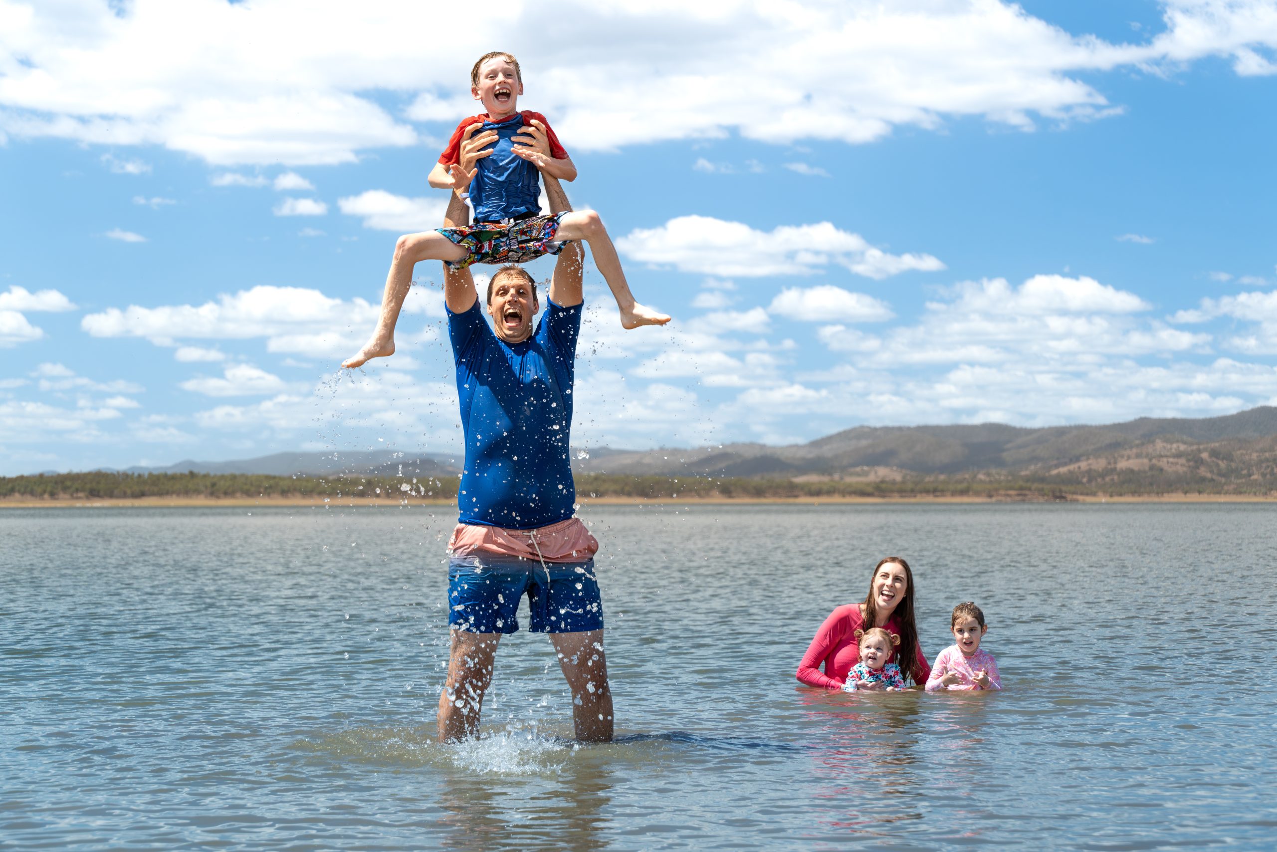 Family waterplay at Lake Wivenhoe