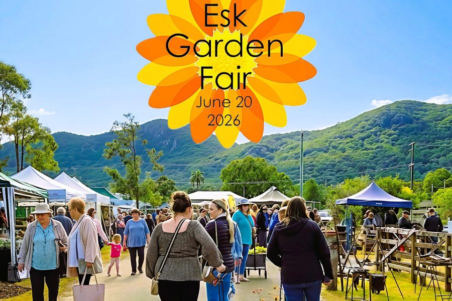 Smiling people enjoying the Esk Garden Fair