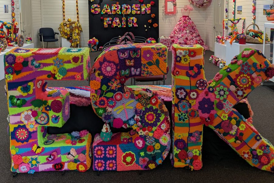 Glen Rock Gallery - Yarnbombing